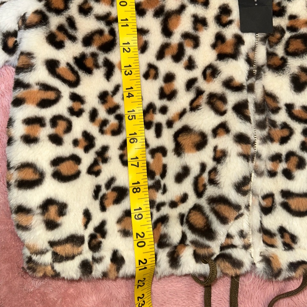 Know one cares NWT Stylish Leopard Print Teddy Jacket - Picture 7 of 11